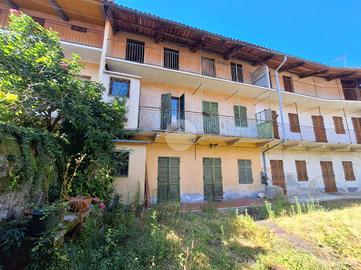 CASA SEMINDIPENDENTE A CARAVINO