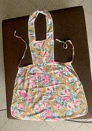 Grembiule con pettorina sartoriale a fiori vintage