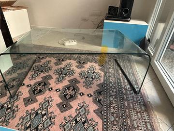 Tavolino in cristallo