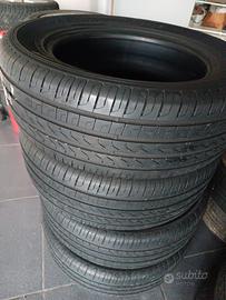 2 Pirelli quattro stagioni 245/40/18 + 2 omaggio