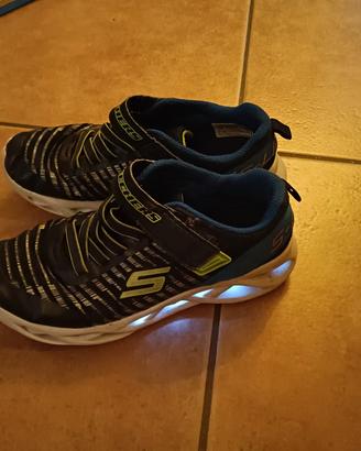 Scarpe Skechers bambino numero 34