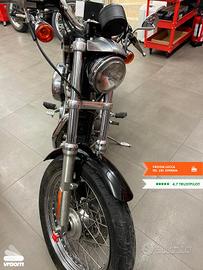 hARLEY DAVIDSON 883 CUSTOM