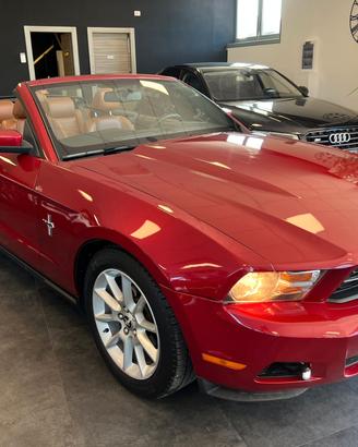 Ford Mustang V6 4.0 CONVERTIBLE
