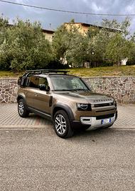Land Rover Defender D240 - Land Rover Approved