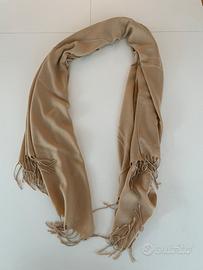 Sciarpa Donna beige con frange