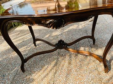 Tavolino dí antiquariato