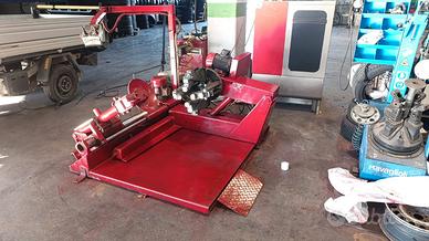 smontagomme autocarro Mondolfo