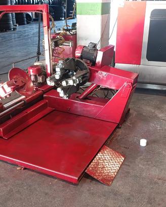smontagomme autocarro Mondolfo