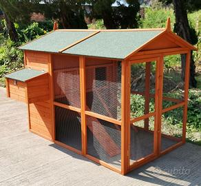 Pollaio in legno da giardino per galline ovaiole