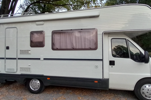 Camper mansardato CI