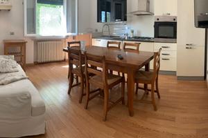 Reggio Emilia camera con balcone e posto auto