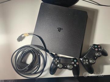 PS4 Slim (500GB)  + 2 Controller + Cavi 