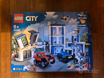 LEGO City 60246 stazione di polizia