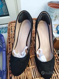 Scarpe décolleté alte nere scamosciate 