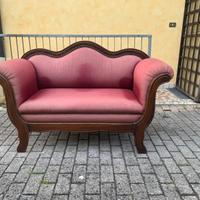 Divanetto classico in legno massello