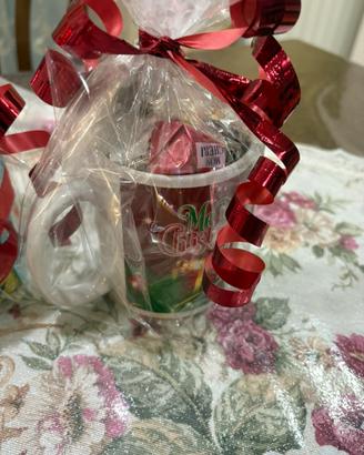 Confezione idea, con tazza natalizia