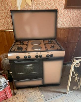 CUCINA -DIVANO