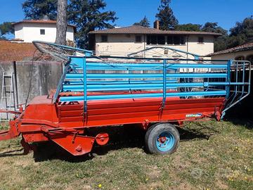 Carro raccogli fieno