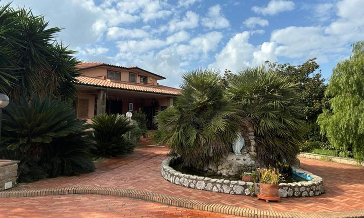 Villa o villino Ladispoli [Villa LadispoliVRG]