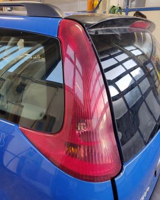 Fanale posteriore sinistro PEUGEOT 206 del 2004