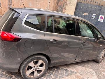 OPEL ZAFIRA TOURER
