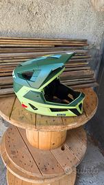 casco mtb ufo DEFCON TWO