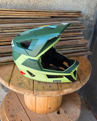 casco mtb ufo DEFCON TWO