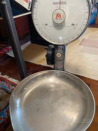 Affettatrice e bilancia professionali