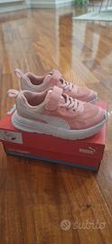 scarpe Puma rosa per bambina