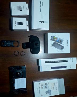 (prezzo trattabile) INSTA360 X4 + Bike Pack🏍