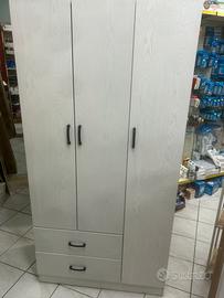 ARMADIO 3 ante + 2 cassetti