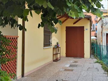 2 LOCALI A MOLINELLA