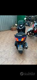 accessori moto x max 125 anno 2010