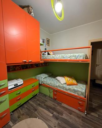 cameretta con letto a castello