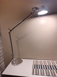 Tolomeo lampada da tavolo Artemide