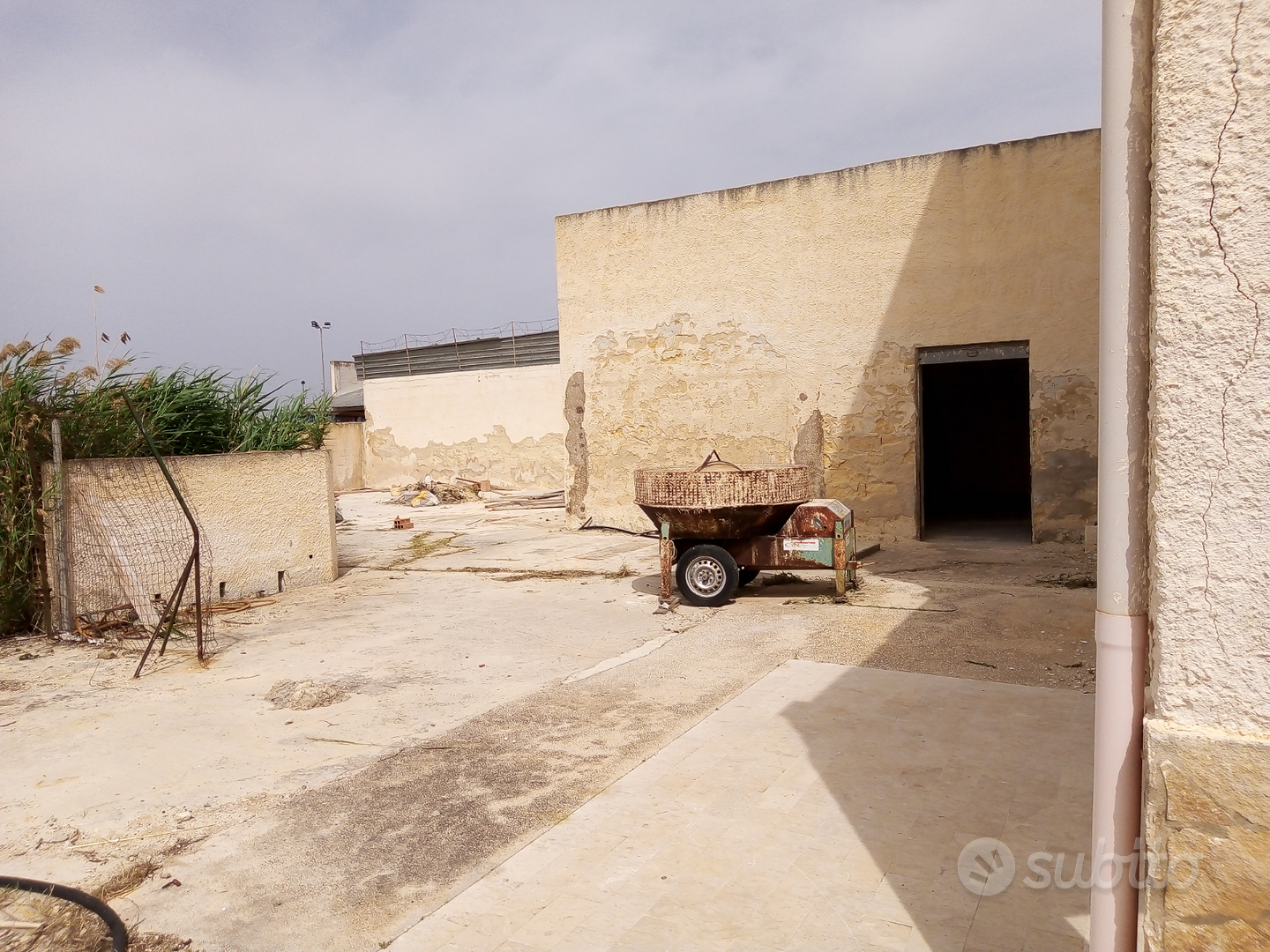 Paceco: VILLA,terreno,locale artigianale,magazzino - Vista 3