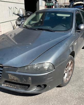 Alfa Romeo 147 "2005" 1900 JTD 74KW 100CV *182B9