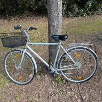 Bicicletta Bottecchia con cestino