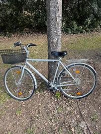 Bicicletta Bottecchia con cestino