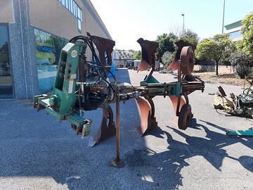 Aratro Trivomere Reversibile Moro EVB - 18 R