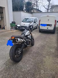 moto ducati scrambler 1100 KF 