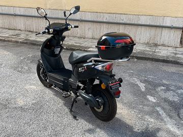Scooter elettrico SKY 2