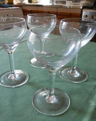 Bicchieri da vino in cristallo antichi