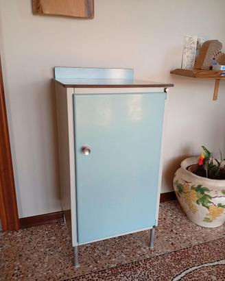 Mobiletto comodino da ospedale vintage in acciaio