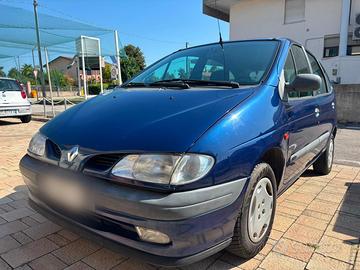 Renault Magan senza problemi