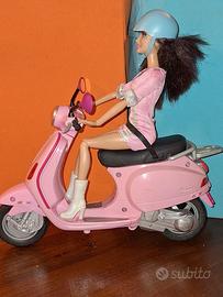 barbie con vespa