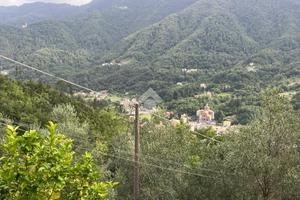 CASA SEMINDIPENDENTE A CICAGNA