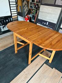 Tavolo pieghevole in legno