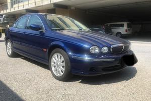 Jaguar X-type 2.5 V6,