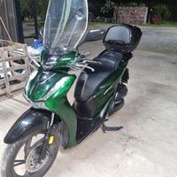 Sh 125 2024 vetro (Prezzo trattabile)